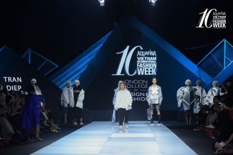 Sản phẩm của xưởng sản xuất túi xách thời trang Kim Ưng xuất hiện trên sàn diễn Vietnam International Fashion Week 2019