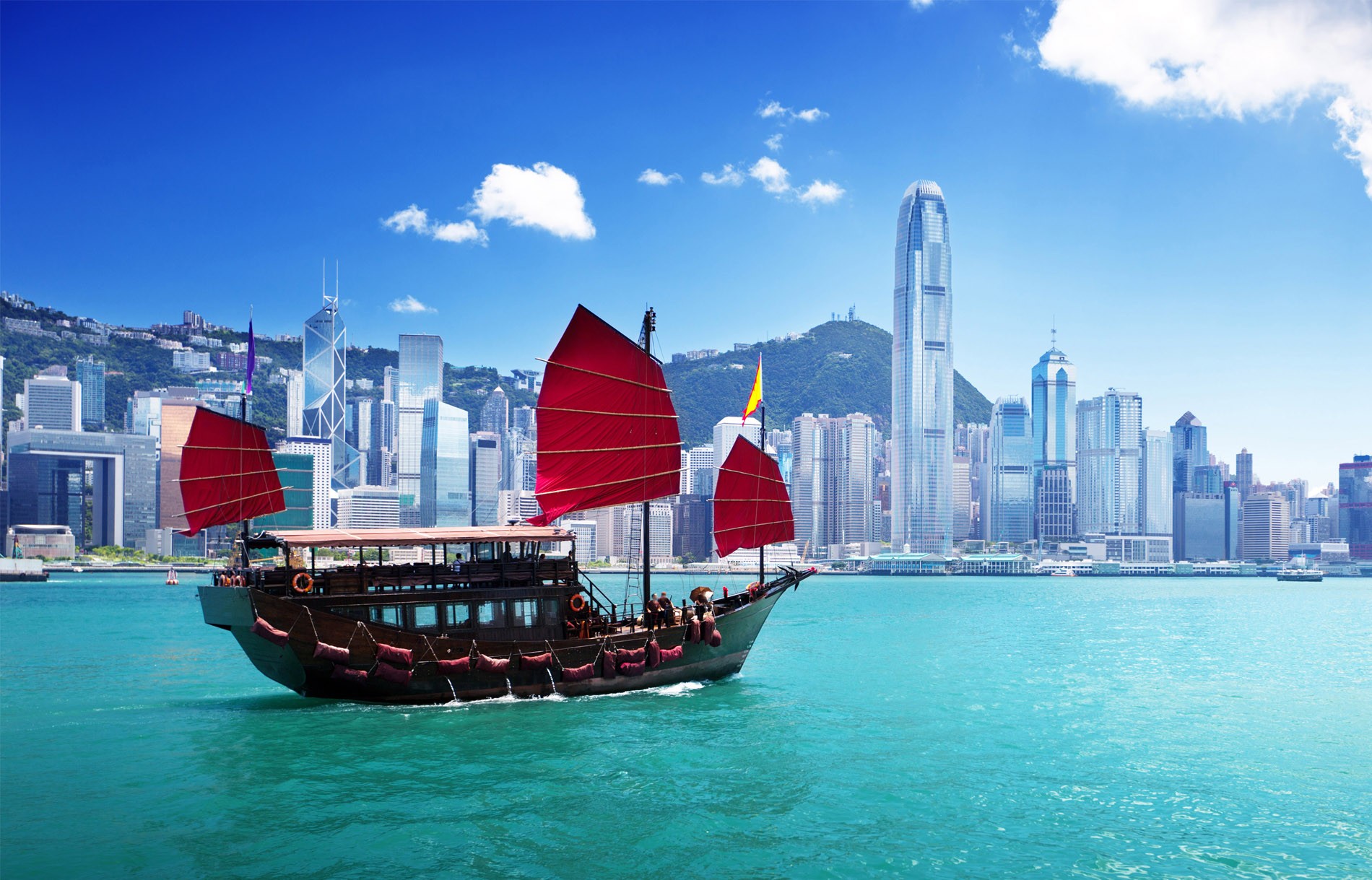 vé máy bay giá rẻ Cathay Pacific