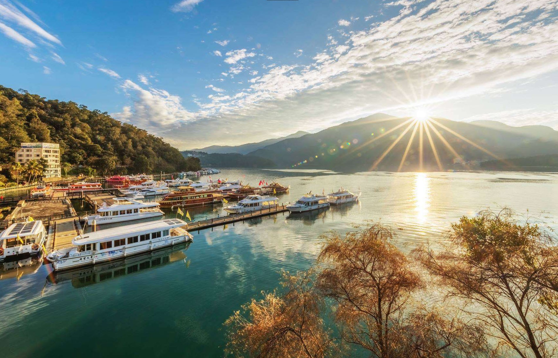 vé máy bay giá rẻ China Airlines