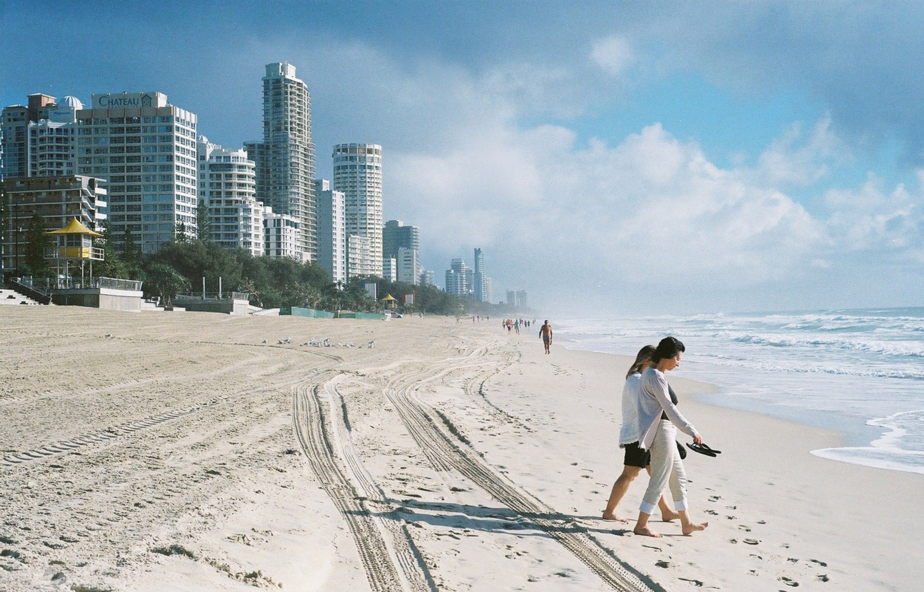 ve may bay gia re tu Vinh di Gold Coast