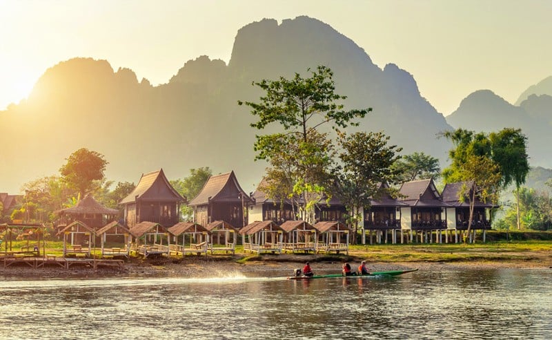 Vé máy bay giá rẻ đi Lào