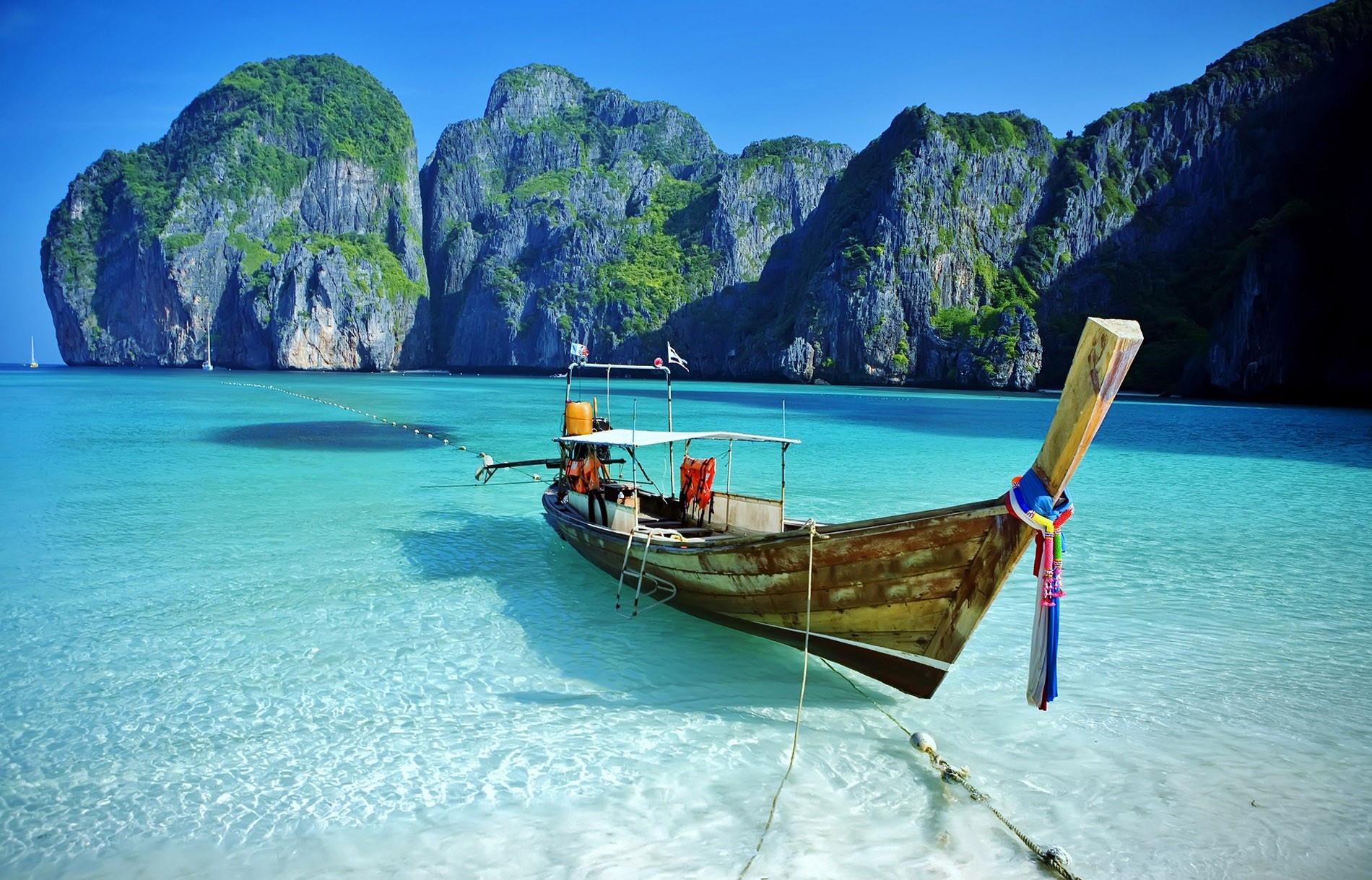 Vé máy bay giá rẻ đi Phuket