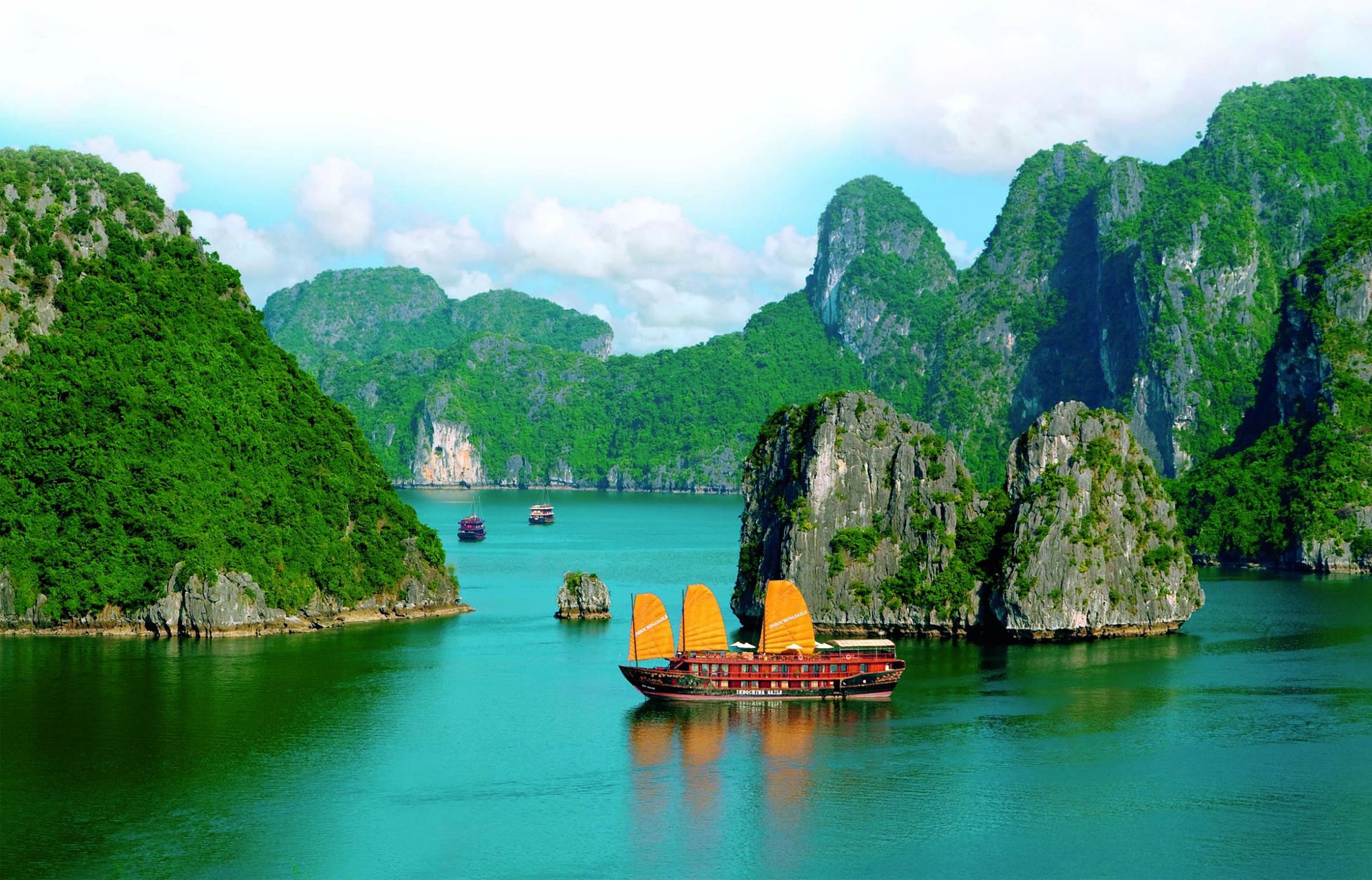 Vé máy bay giá rẻ đi Việt Nam