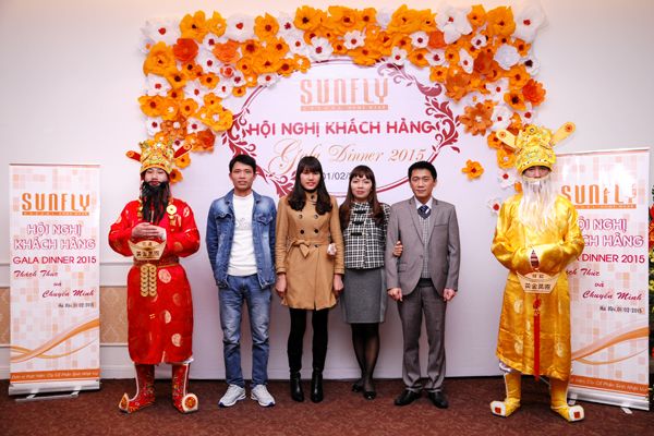 2_chup-anh-bacdrop_grande.jpg