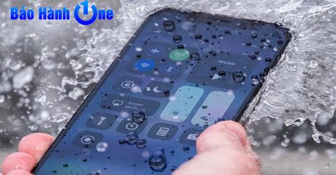 HOT: Siêu phẩm iPhone 12 gây bất ngờ với khả năng chống nước cực đỉnh