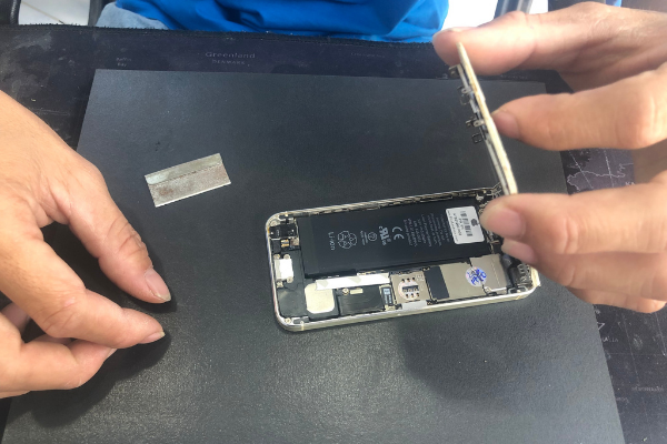 Quy trình thay pin Xiaomi K20 Pro rõ ràng, uy tín tại Bảo Hành One