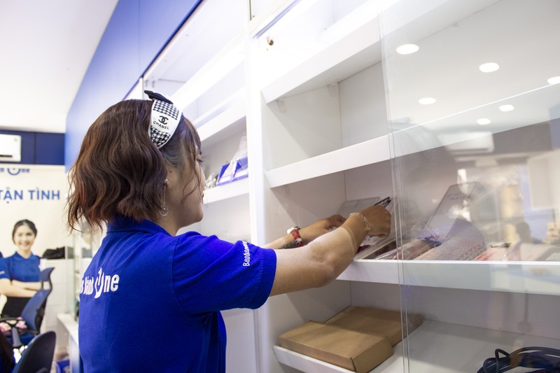 Đội ngũ nhân viên chuyên nghiệp tại Bảo Hành One