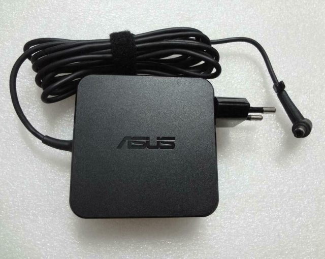 Sạc LaptopAsus 19V-3.42A chân nhỏ, củđen vuông