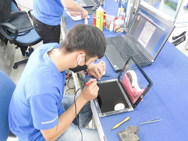 Thay Pin Laptop Dell Latitude 7480