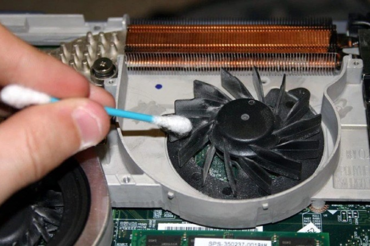 Vệ sinh quạt tản nhiệt