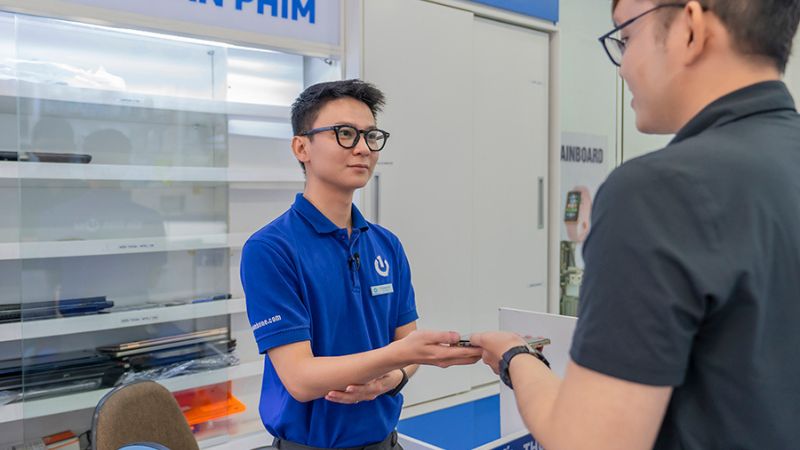 Với đội ngũ chuyên nghiệp tay nghề cao, đảm bảo các tính năng còn hoạt động tốt sau khi thay pin