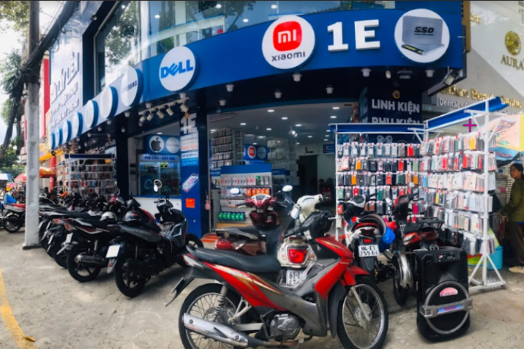 Mang laptop đến trung tâm Bảo Hành One