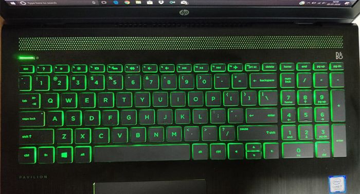 Bàn phím laptop HP được trang bị đèn