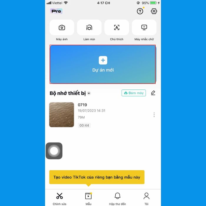 Mở CapCut > chọn “Dự án mới”