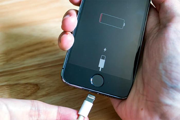 Cáp sạc pin không vào