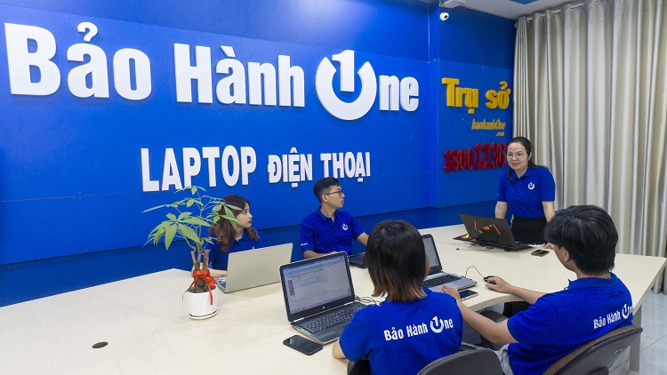 Đội ngũ nhân viên chuyên nghiệp tại Bảo Hành One