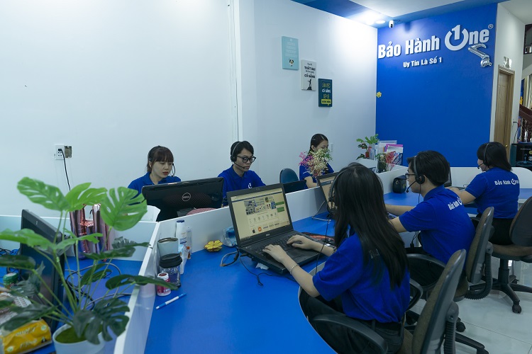 Đội ngũ nhân viên chuyên nghiệp tại Bảo Hành One