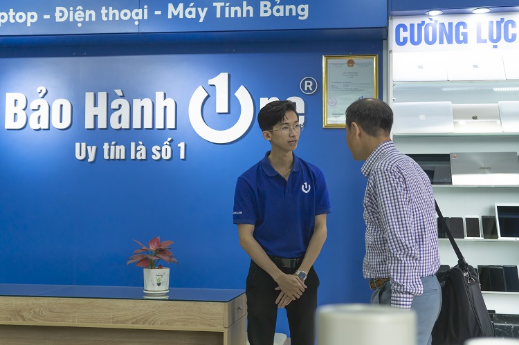 Đội ngũ nhân viên chuyên nghiệp tại Bảo Hành One