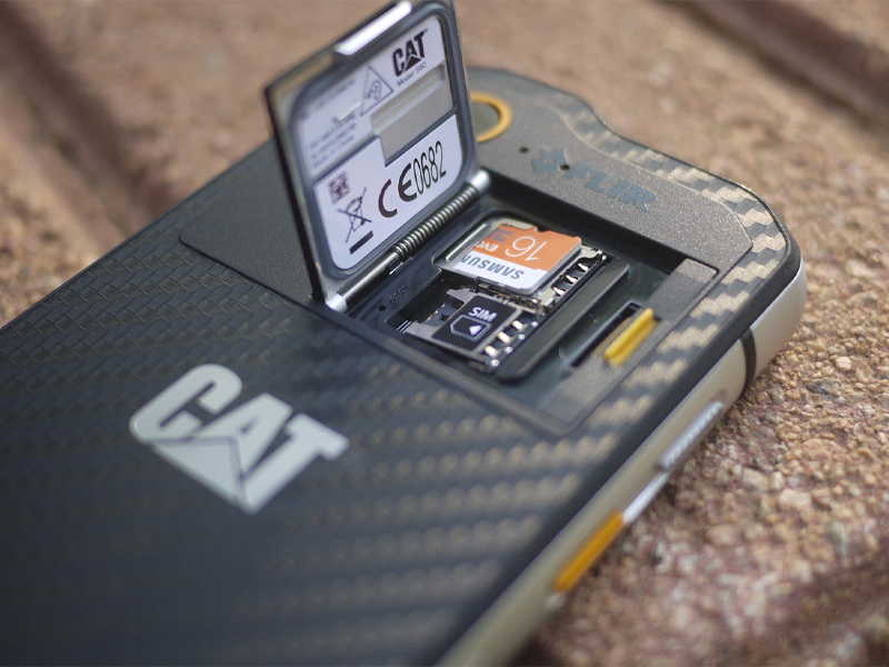 Kiểm tra thẻ nhớ trên thiết bị khác