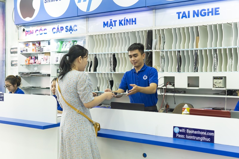 Đội ngũ nhân viên chuyên nghiệp tại Bảo Hành One