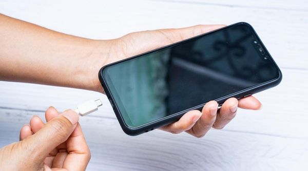 điện thoại poco m3 tắt nguồn mở không lên