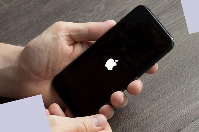 iPhone không lên nguồn chỉ hiện quả táo