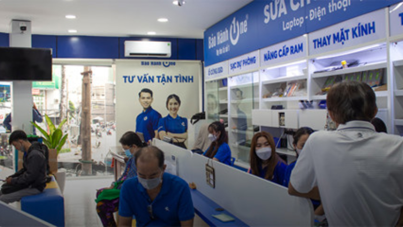 Chiêu trò ép giá khách hàng khi sửa chữa iPhone