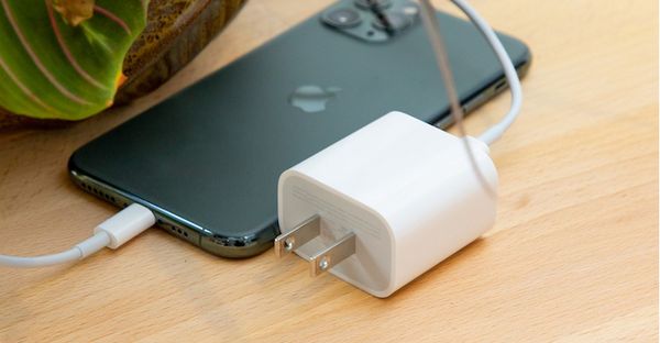 iphone 13 sạc 20w bị nóng máy