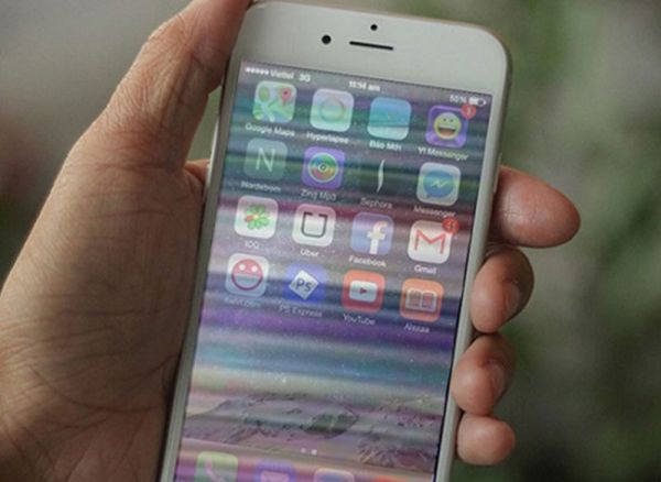 iphone 6 bị sọc màn hình