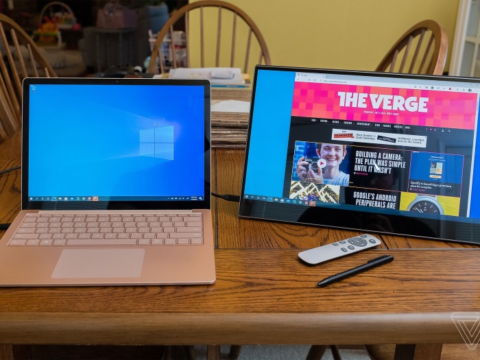 Kết nối laptop với màn hình ngoài