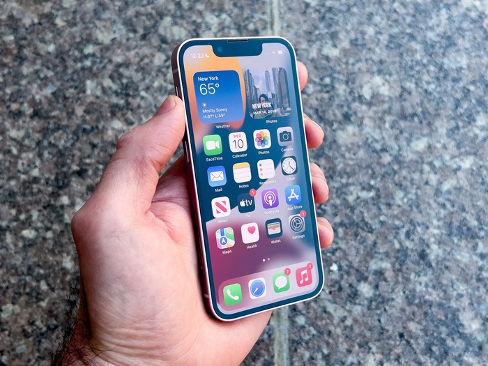 Màn hình iPhone 13 được chế tác từ kính Ceramic Shield