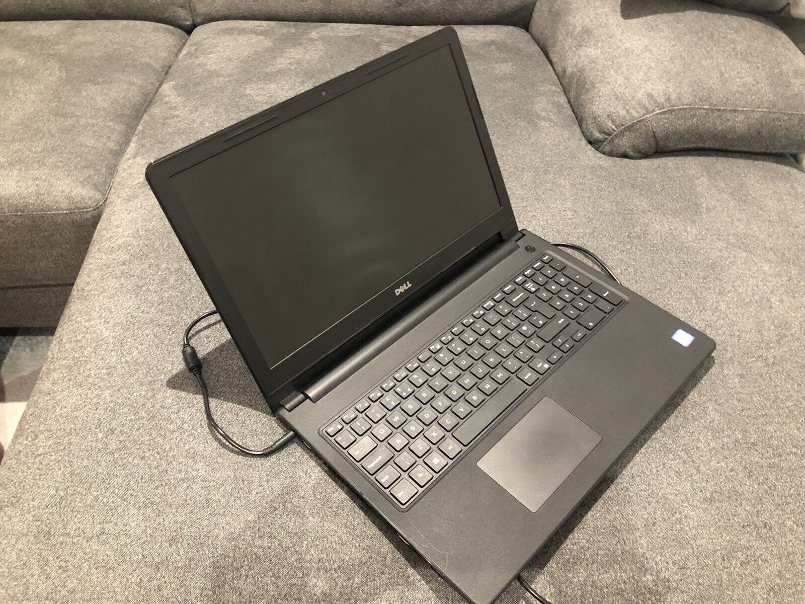 Pin Dell 3567 bị chai