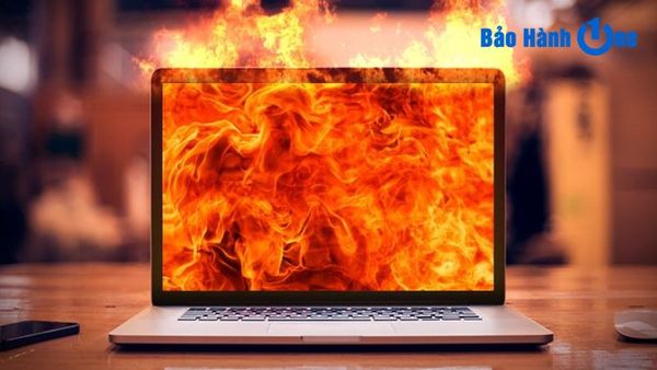 laptop bị đen màn hình