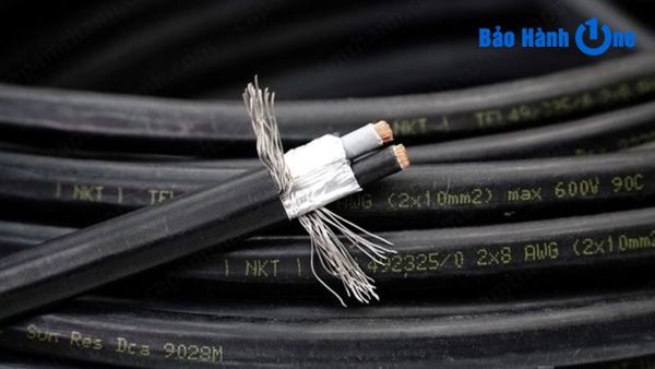 laptop bị đen màn hình