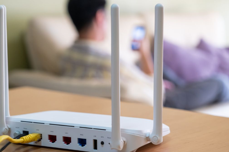 Đặt router ở vị trí trung tâm, không có vật cản