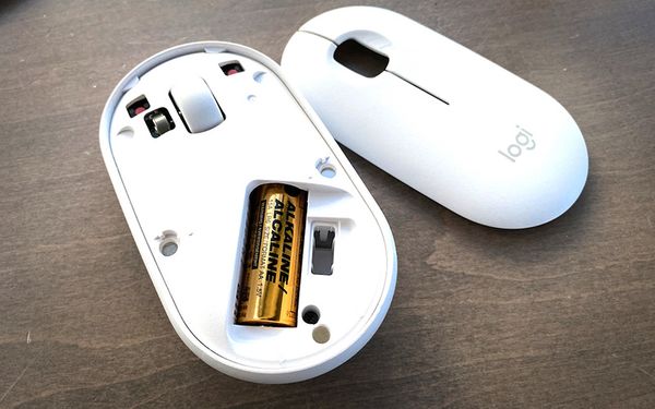 laptop lâu lên màn hình