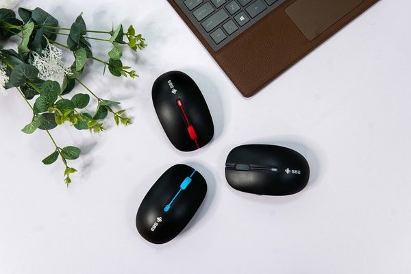 laptop lâu lên màn hình