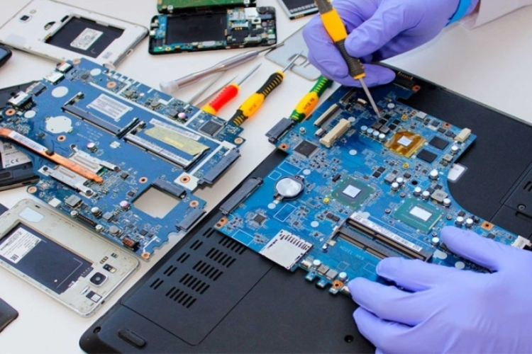 Các dấu hiệu cần mang laptop đem sửa
