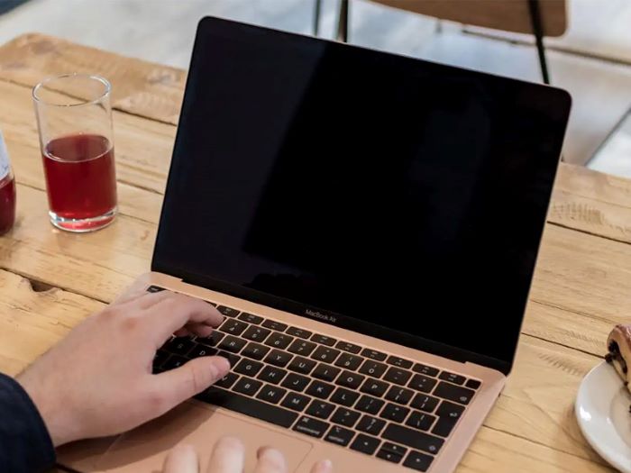 Tắt chế độ tự tắt màn hình qua Black Display