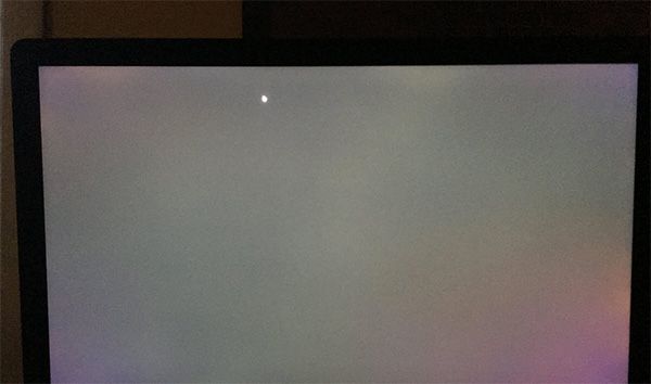 Nguyên nhân khiến cho màn hình laptop bị đốm sáng