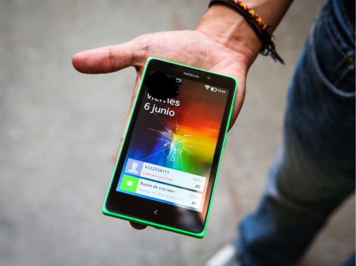 Màn hình Nokia XL bị hỏng