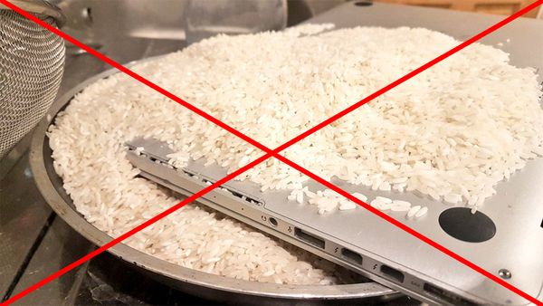 màn hình laptop bị ẩm