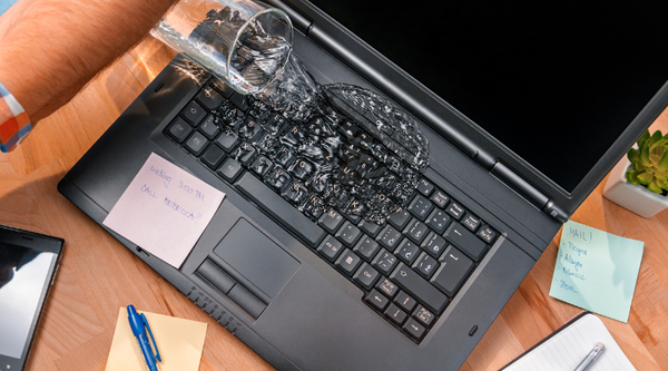 màn hình laptop bị ẩm