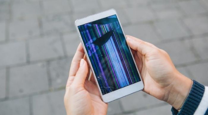 màn hình nokia 3 xuất hiện sọc ngang dọc