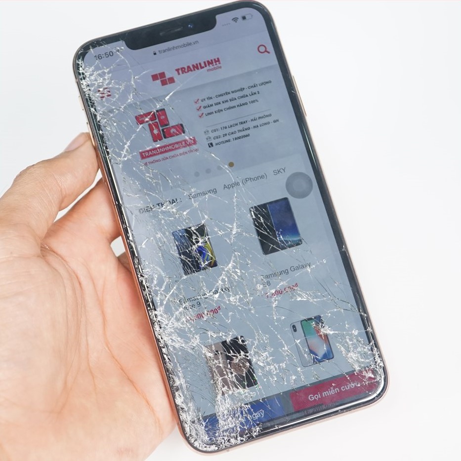 Khi nào cần thay mặt kính iPhone 11 Pro?