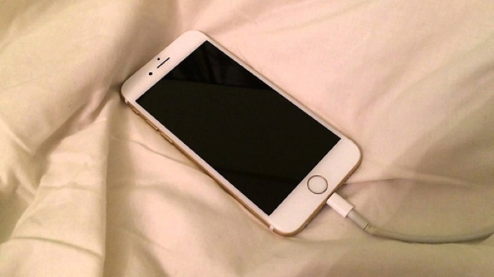 Nguyên nhân cáp nguồn iPhone 6s Plus