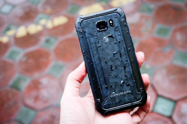 điện thoại chống nước chống va đập samsung