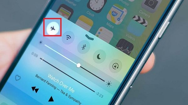 iphone không nhận sim không có dịch vụ