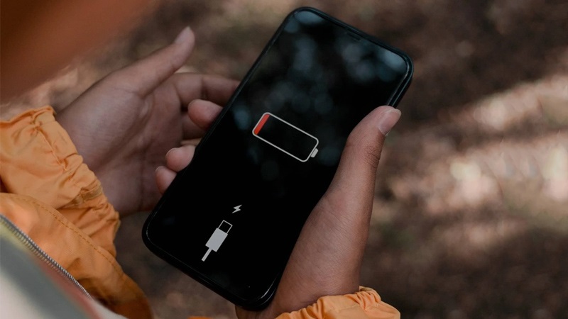 Pin iPhone 11 bị xuống cấp nghiêm trọng