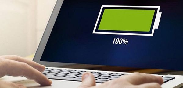 Macbook Pro M2 có thời lượng sử dụng pin rất dài